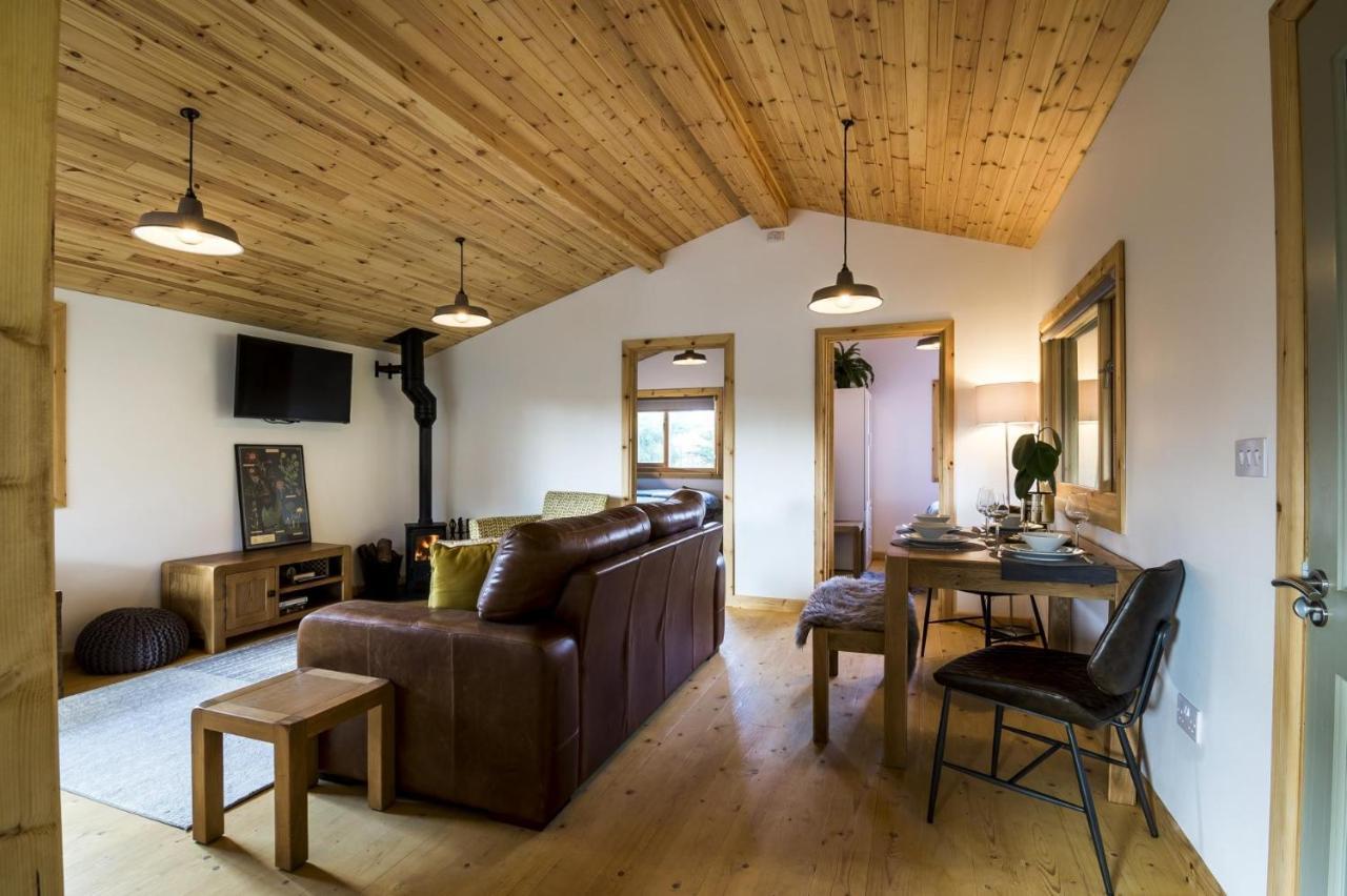 Laurel Lodge - 2 Bedroom Log Cabin - St Florence Saint Florence Exterior foto