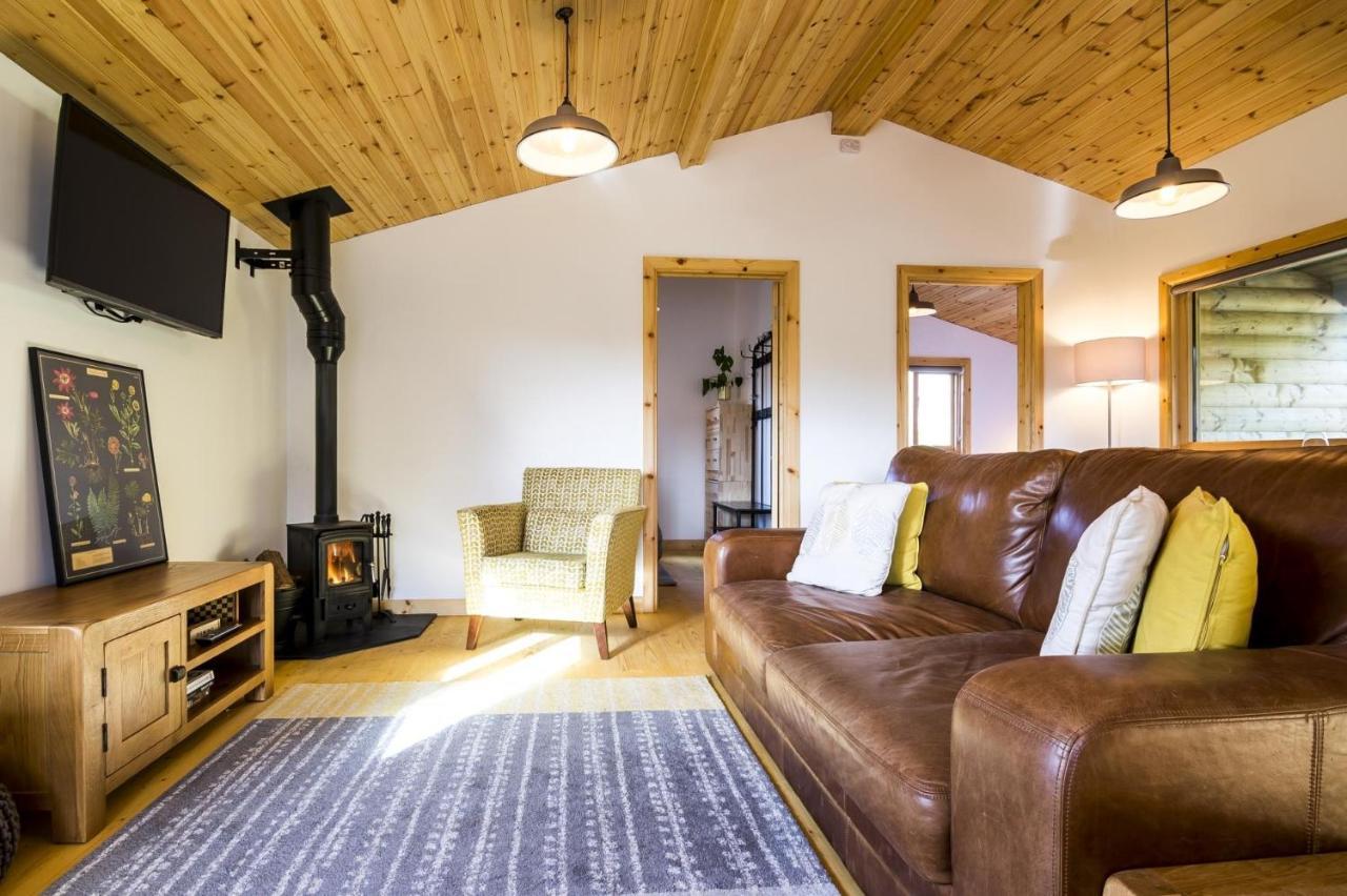 Laurel Lodge - 2 Bedroom Log Cabin - St Florence Saint Florence Exterior foto